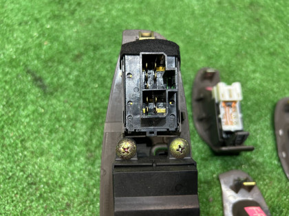 Window control module SUBARU LANCASTER OEM 83071AE000 83071AE040 BHE BH9 1998 EJ254 AT