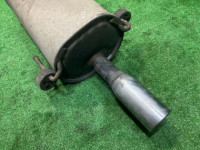 Silencioso trasero SUBARU LANCASTER OEM 44300AE120 BH9 1998 EJ254 AT