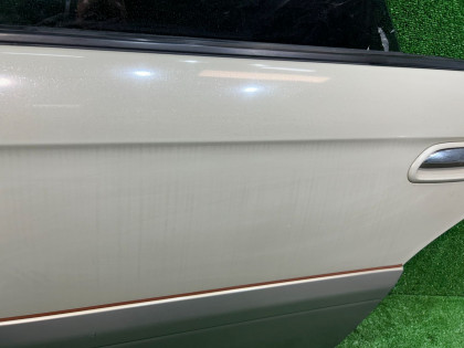 Porta traseira esquerda SUBARU LANCASTER OEM 60400AE430 BHE BH9 1998 BEIGE 8L5