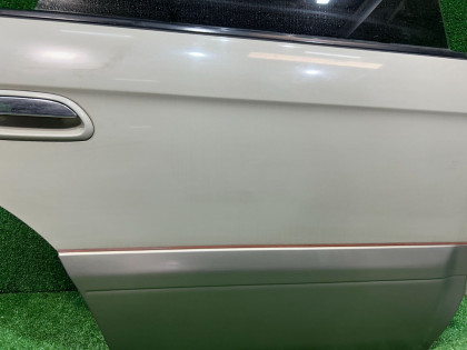 Porta traseira direita SUBARU LANCASTER OEM 60400AE420 BHE BH9 1998 BEIGE 8L5