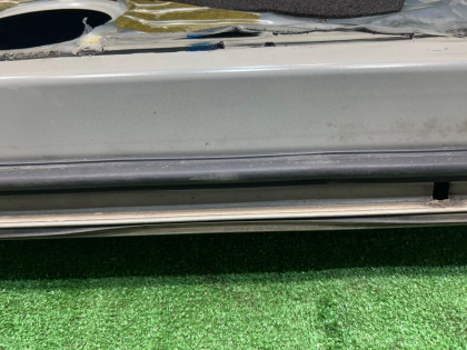 Right front door SUBARU LANCASTER OEM 60009AE040 BHE BH9 1998 BEIGE 8L5