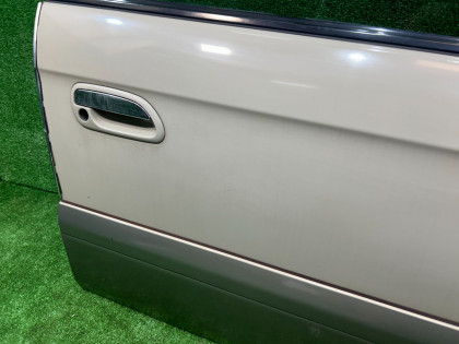 Right front door SUBARU LANCASTER OEM 60009AE040 BHE BH9 1998 BEIGE 8L5