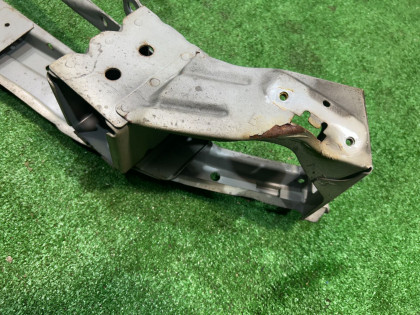 フロントバンパーレインフォースメント SUBARU LANCASTER OEM 57711AE340 BH9 BHE 1998