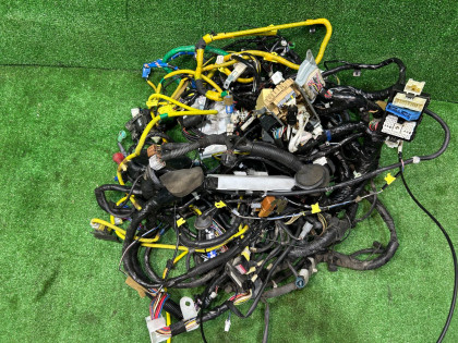 ชุดสายไฟ SUBARU LANCASTER OEM 81200AE540 81401AE420 81500AE940 BH9 1998 EJ254 AT