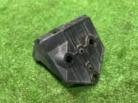 Suporte direito do para-choques traseiro 57707AE060 SUBARU LANCASTER