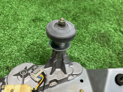 Моторчик заднего дворника SUBARU LANCASTER OEM 86511AE010 BH9 1998 EJ254 AT
