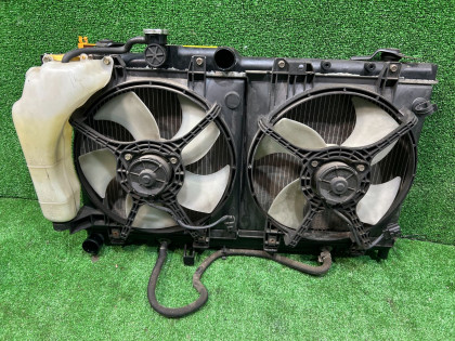 发动机水箱 SUBARU LANCASTER OEM 45111AE001 BH9 BE9 1998 EJ254 AT