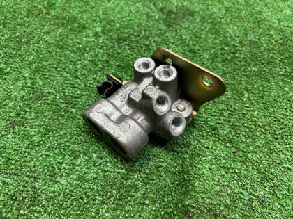 ブレーキプロポーショニングバルブ SUBARU LANCASTER OEM 27674AC091 BH9 1998 EJ254 AT