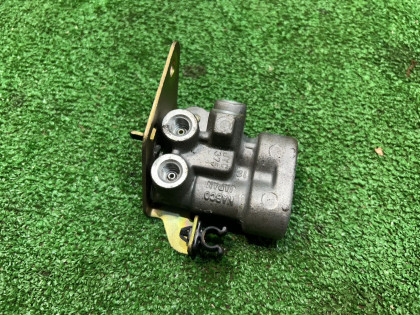 ブレーキプロポーショニングバルブ SUBARU LANCASTER OEM 27674AC091 BH9 1998 EJ254 AT