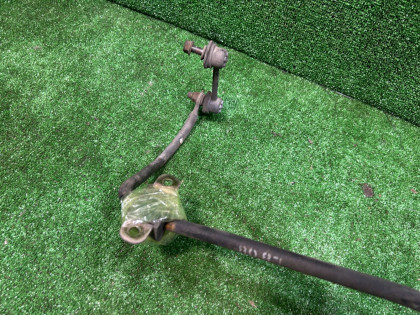 Barra estabilizadora trasera 14mm SUBARU LANCASTER OEM 20451AE060 BHE BH9 1998 EJ254 AT
