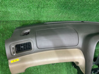 Торпедо пустая SUBARU LANCASTER OEM 66045AE000DG BHE BH9 BH5 1998 BEIGE 8L5