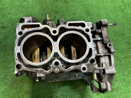 Блок цилиндров SUBARU LEGACY OEM 11008AA270 BE5 1999 EJ208 MT5
