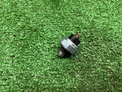 Oil pressure sensor SUBARU LEGACY OEM 25240KA050 BE5 1999 EJ208 MT5