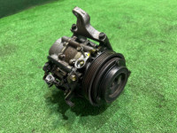 エアコンコンプレッサー SUBARU LEGACY OEM 73111AC002 BE5 1999 EJ208 MT5
