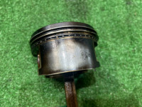 活塞 SUBARU LEGACY OEM 12006AB270 12100AA080 BE5 1999 EJ208 MT5