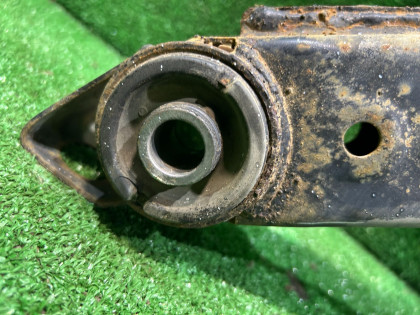 คานหลัง SUBARU LANCASTER OEM 20152AE001 BHE BH9 BH5 BE5 BE9 BEE 2001 EZ30 AT