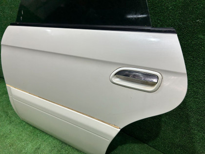 Puerta trasera izquierda SUBARU LANCASTER OEM 60400AE430 BHE BH9 2001 WHITE 07C, 081