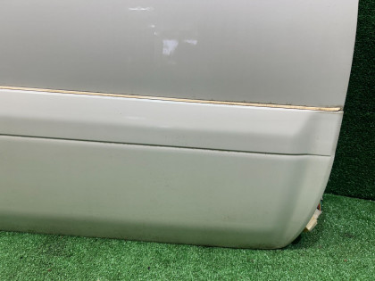 Right front door SUBARU LANCASTER OEM 60009AE040 BHE BH9 2001 WHITE 07C, 081