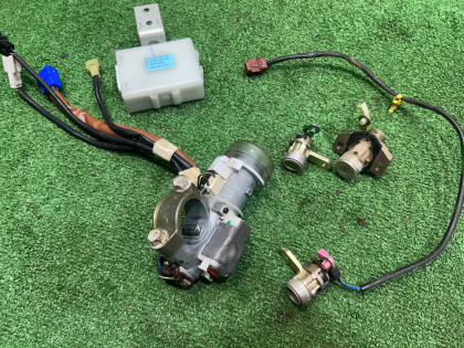 Ignition lock Комплект замков SUBARU LANCASTER OEM 57491AE740 BHE BH9 BH5 2001 WHITE 07C, 081