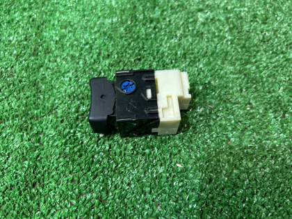 Power/Hold 开关 SUBARU LANCASTER OEM 83245AE000 BHE 2001 EZ30 AT