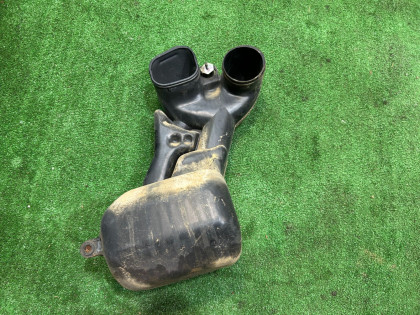 Air filter housing под СВАП SUBARU LANCASTER OEM 46052AE000 46051AE000 BHE BEE 2001 EZ30 AT