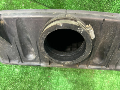 Air filter housing под СВАП SUBARU LANCASTER OEM 46052AE000 46051AE000 BHE BEE 2001 EZ30 AT