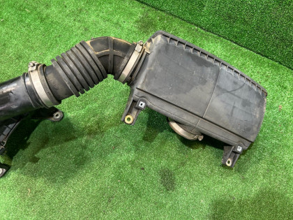 Air filter housing под СВАП SUBARU LANCASTER OEM 46052AE000 46051AE000 BHE BEE 2001 EZ30 AT