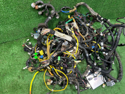 ชุดสายไฟ под СВАП SUBARU LANCASTER OEM 81401AE760, 81501AE170 BHE 2001 EZ30 AT
