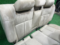 Conjunto de bancos SUBARU LANCASTER OEM 64010AE700GE, 64010AE710GE, 64221AE130GE, 64231AE360GE BHE BH9 BH5 2001 WHITE 07C, 081