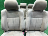 Conjunto de bancos SUBARU LANCASTER OEM 64010AE700GE, 64010AE710GE, 64221AE130GE, 64231AE360GE BHE BH9 BH5 2001 WHITE 07C, 081