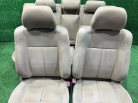 Conjunto de bancos SUBARU LANCASTER OEM 64010AE700GE, 64010AE710GE, 64221AE130GE, 64231AE360GE BHE BH9 BH5 2001 WHITE 07C, 081