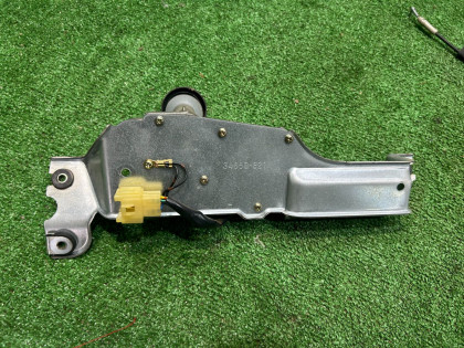Моторчик заднего дворника SUBARU LANCASTER OEM 86511AE010 BHE BH9 2001 EZ30 AT