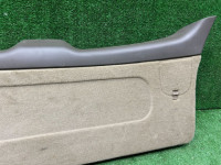 Revestimento da porta da bagageira SUBARU LANCASTER OEM 94320AE011AD BHE BH9 BH5 2001 WHITE 07C, 081