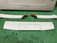 Revestimento da porta da bagageira SUBARU LANCASTER OEM 94320AE011AD BHE BH9 BH5 2001 WHITE 07C, 081