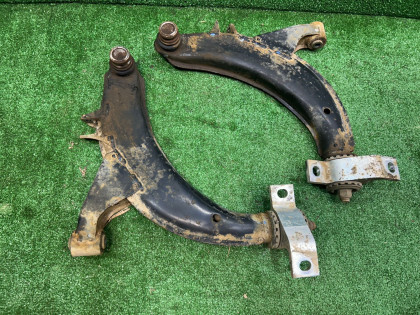 ปีกนกหน้า 20202AE000, 20202AE010, 20201FC100, 20201FC110 SUBARU LANCASTER
