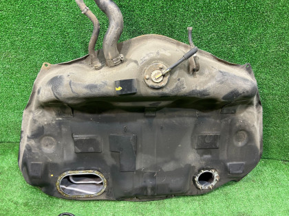 Бензобак SUBARU LEGACY OEM 42012AE000 BE5 2000 EJ206 AT