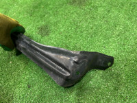 Soporte izquierdo del parachoques delantero SUBARU LEGACY OEM 57707AE130 BE5 BH5 2000 silver 792