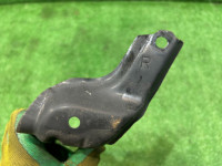 Крепление переднего бампера правое SUBARU LEGACY OEM 57707AE120 BE5 BH5 2000 silver 792