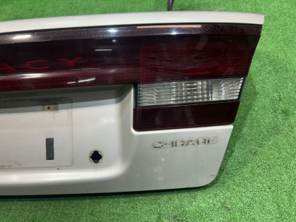 Tampa da bagageira SUBARU LEGACY OEM 57501AE040 BE5 BE9 BEE 2000 silver 792