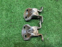 Петли двери передней правой SUBARU LEGACY OEM 61220AC000 61220AC010 BE5 2000 silver 792