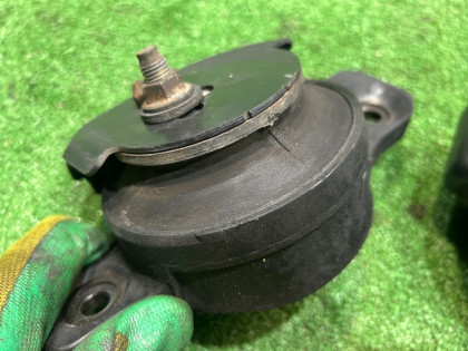 Подушки двигателя SUBARU LEGACY OEM 41022AE000 41022AE010 BE5 BH5 2000 EJ206 AT