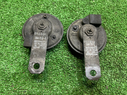 Horns гудок SUBARU LEGACY OEM 86012AE010 86012AE000 BE5 2000 EJ206 AT