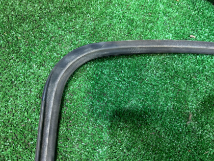 คิ้วกระจกหน้า SUBARU LEGACY OEM 65058AE000 BE5 2000 silver 792