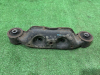 Apoio do diferencial SUBARU OUTBACK OEM 41310AG020 BPE 2004 EZ30 AT