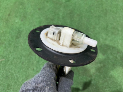 Aforador de combustible SUBARU OUTBACK OEM 42081AG000 BPE 2004 EZ30 AT