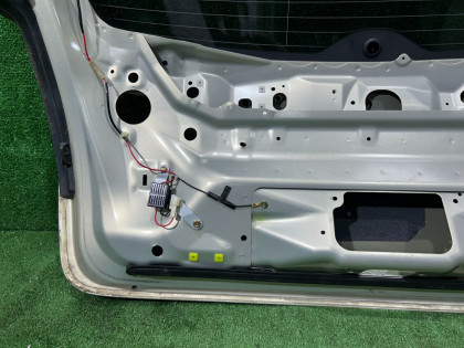Portón trasero SUBARU OUTBACK OEM 60809AG0019P BPE 2004 GOLD 39J