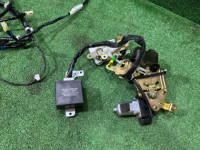 Tailgate lock с доводчиком SUBARU OUTBACK OEM 63224AG000 63031AG000 81812AG061 88261AG000 BPE 2004 GOLD 39J