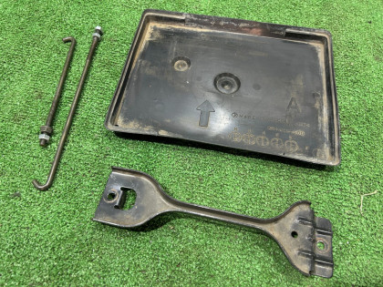 电瓶支架 SUBARU OUTBACK OEM 82122AG000 82161AG010 82161AG000 BPE 2004