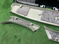 バックドアトリム SUBARU OUTBACK OEM 94320AG010WA 94310AG000OR 94330AG000OR 94330AG010OR BPE 2004 GOLD 39J