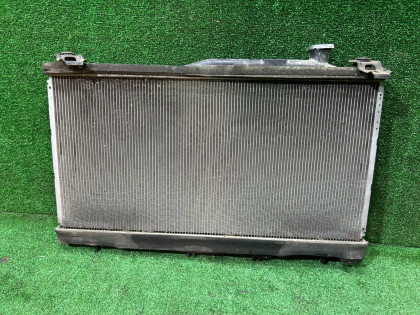 ラジエーター SUBARU OUTBACK OEM 45111AG040 BPE 2004 EZ30 AT